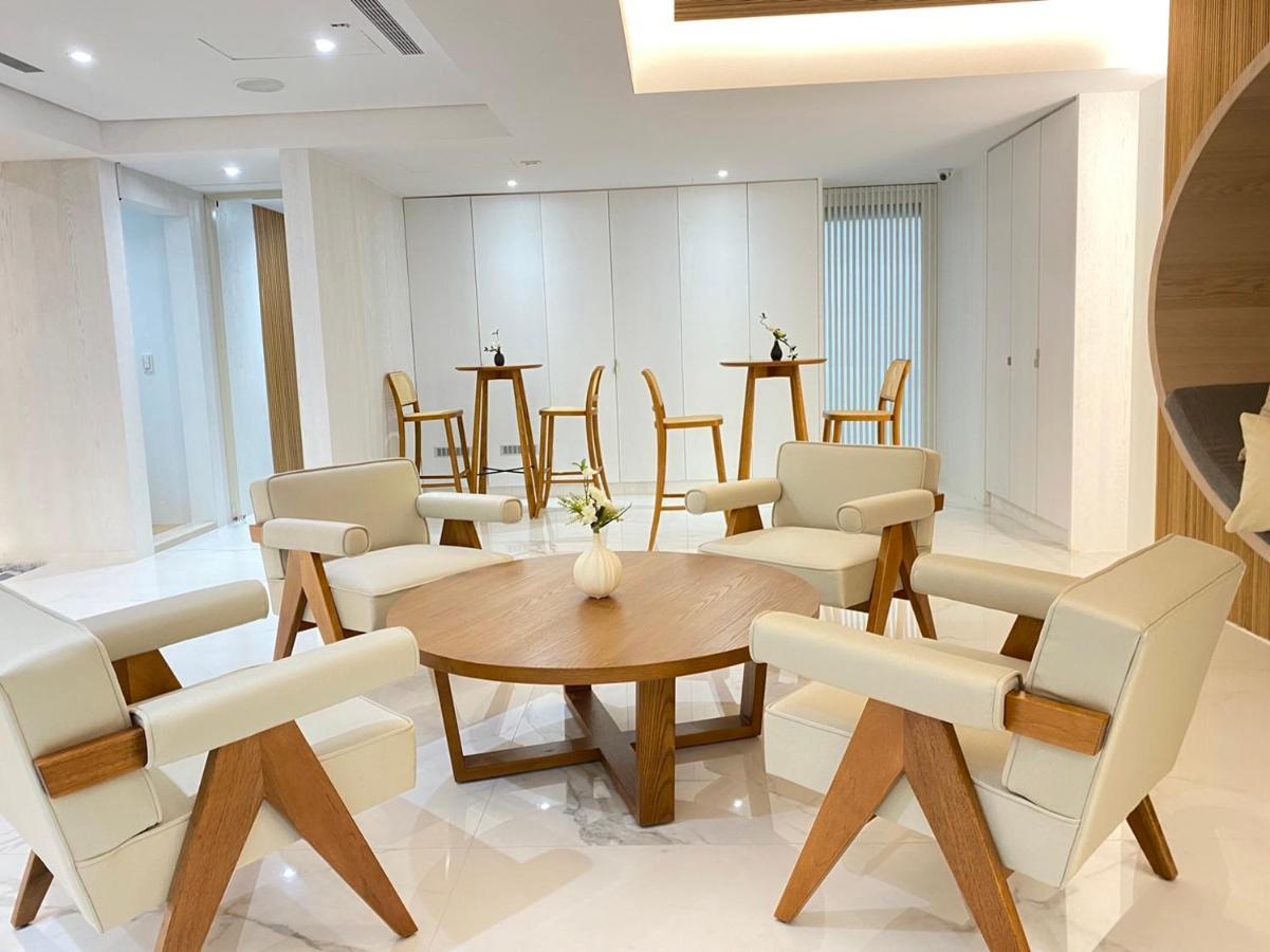 Suye Hotel Taichung Eksteriør bilde