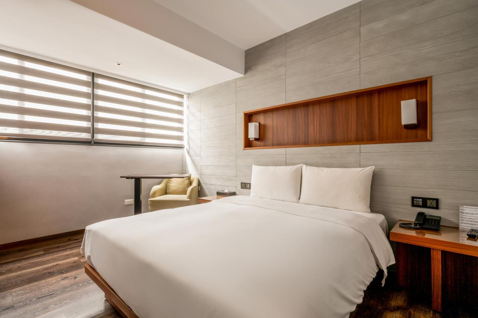 Suye Hotel Taichung Eksteriør bilde
